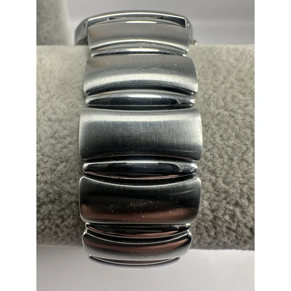 Kenneth Cole KC3121 New Battery 35MM 7.75